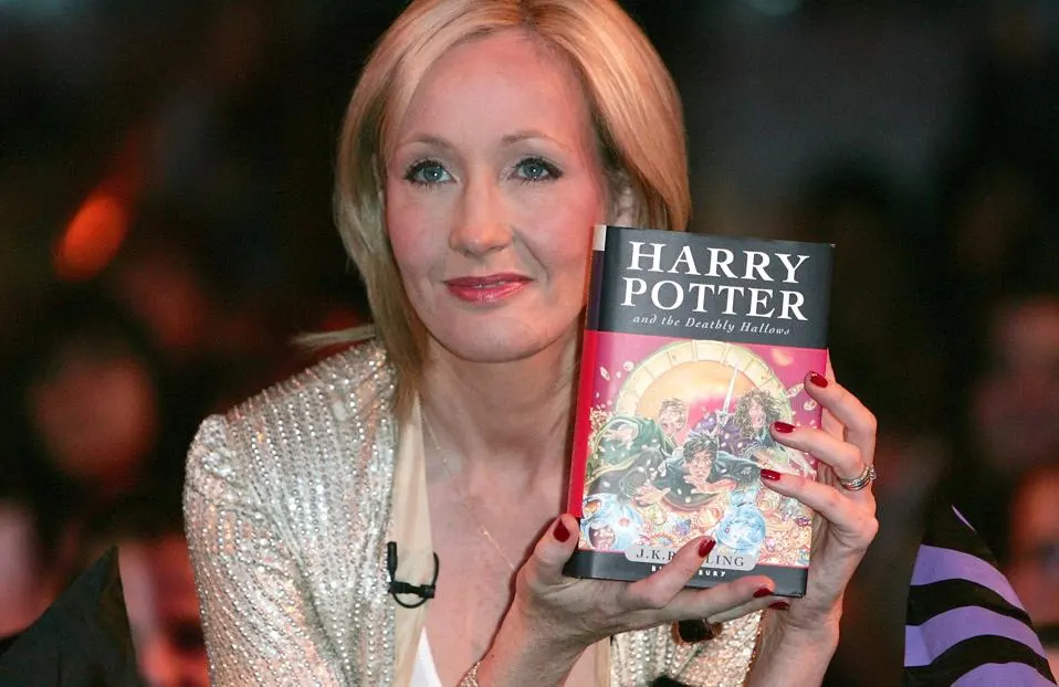 JK Rowling i książka Harry Potter