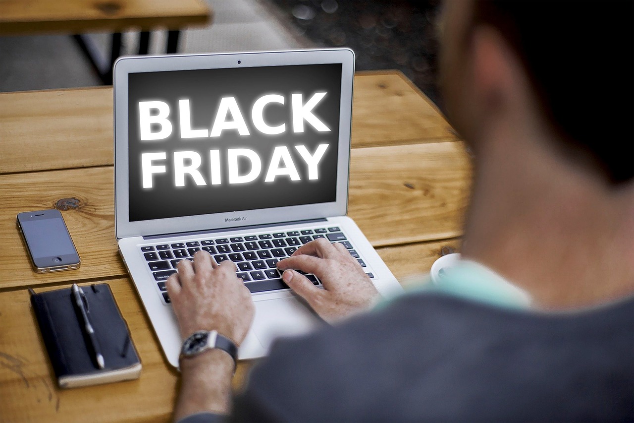 Kiedy zaczyna się Black Friday? Sprawdź, kiedy rozpoczyna się święto promocji!